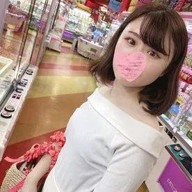 FC2 PPV 3081081 合計4作品!怒涛の160分! 色白でスレンダーなロ〇顔美女！つるつるでキツキツなおまんこに遠慮なく本気中出し！