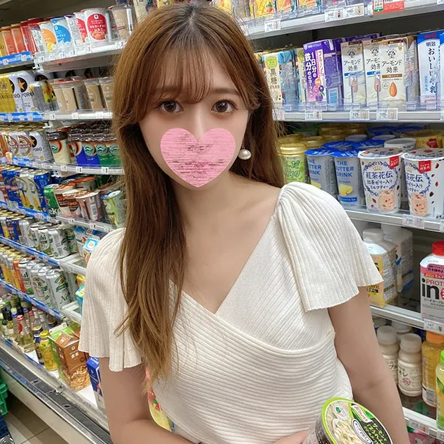 FC2 PPV 3120944【乱交/顔晒し/４作品合計120分】秘密を守れない口軽キャバ嬢にお仕置き連続中出し。 白い身体に濃厚精子をぶっかけてきた。